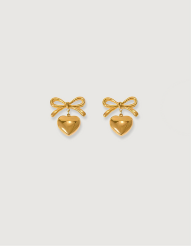 BOW & HEART CHARM STUD EARRINGS 18K GOLD PVD - STUDIO JO STORE